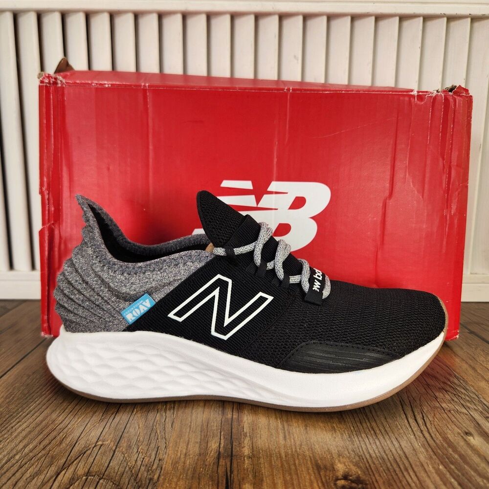 New Balance Fresh Foam Roav Tee Shirt Women's 6 Black Gray Running Shoes WROAVTK
